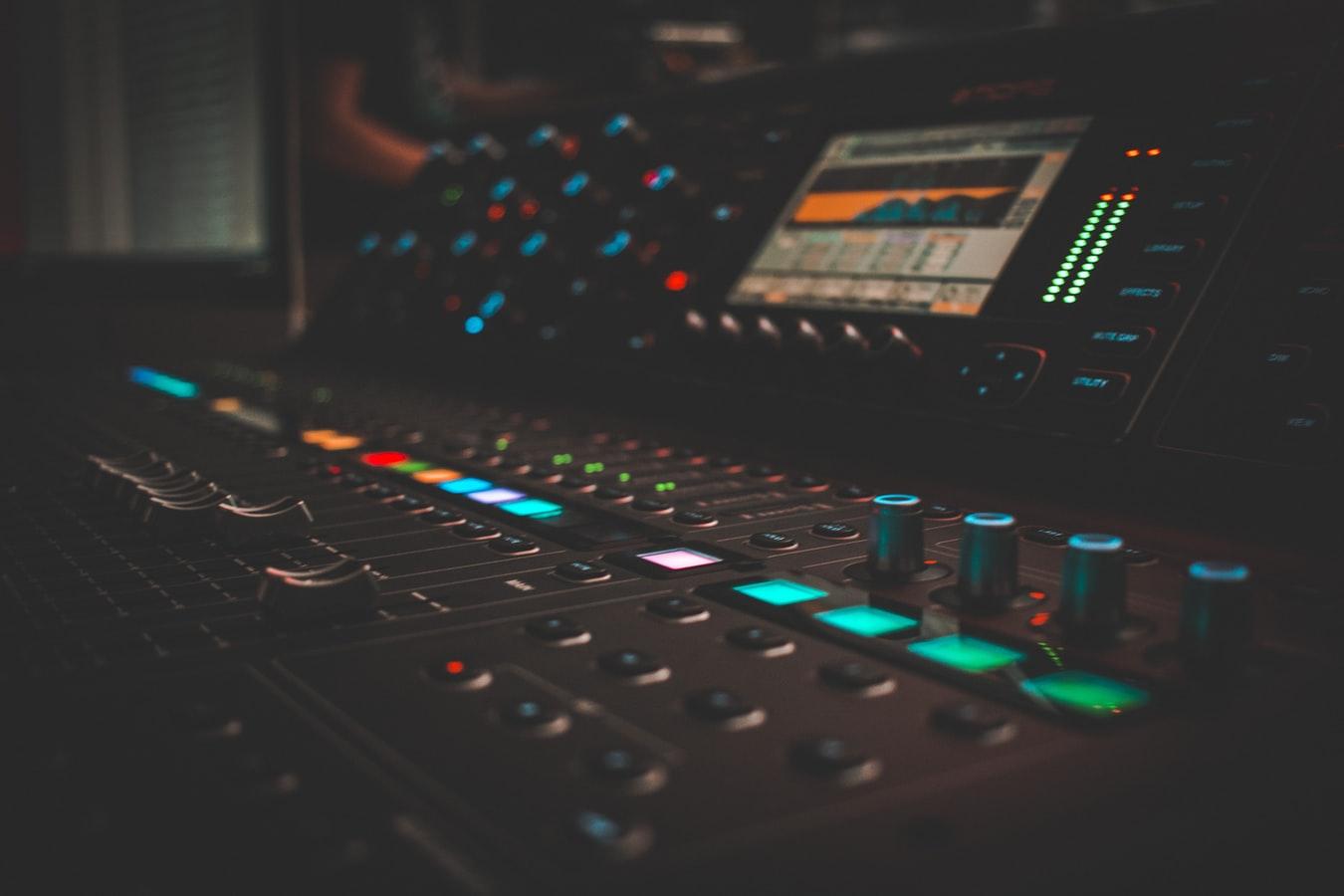 Tl Audio Rack Effects Josh Bess - Building an Audio-Effect Rack - FerroCity